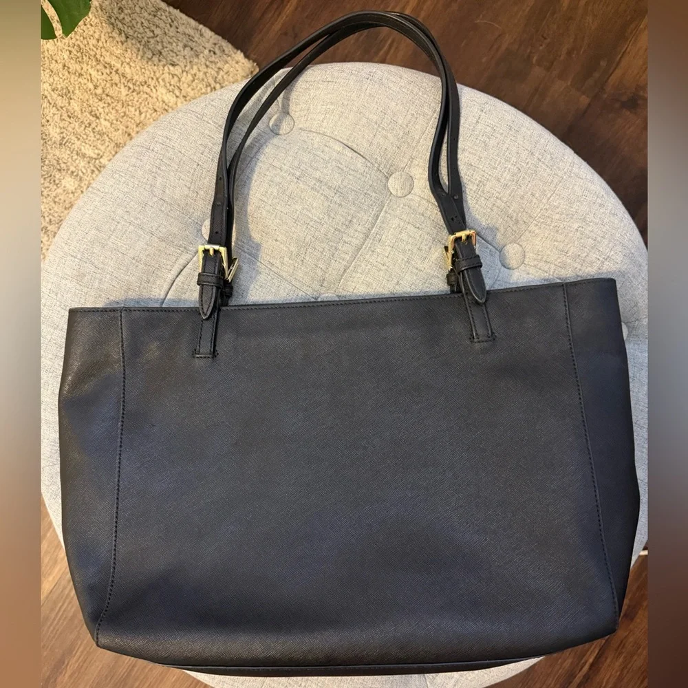 Tory Burch Large York Black Leather Buckle Tote ✨Excellent Condition Retail $598 - Picture 3 of 13